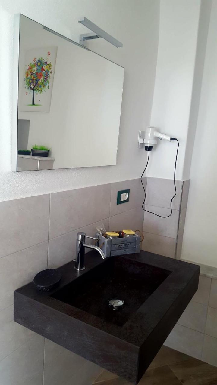 Au Giardin Hotel Varigotti Exterior photo